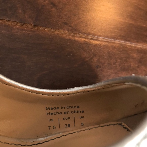 Aldo Silver Shinny Heels - Picture 4 of 5